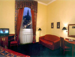 Leo Panzio Budapest