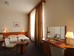 Hunguest Hotel Platnus