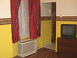 Cleo Budapest Apartment, Opera